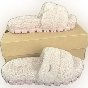UGG COZETTA CURLY Sheepskin Pink Comfort Slippers- NWB